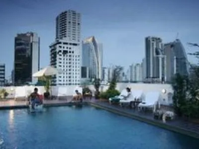 Comfort Hotell 4*